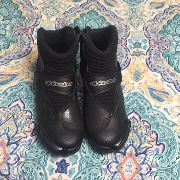 SOLD!!! Fully armored Alpinestar riding shoes - Picture 2 of 6